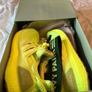 Neon green ivy park ultra boost